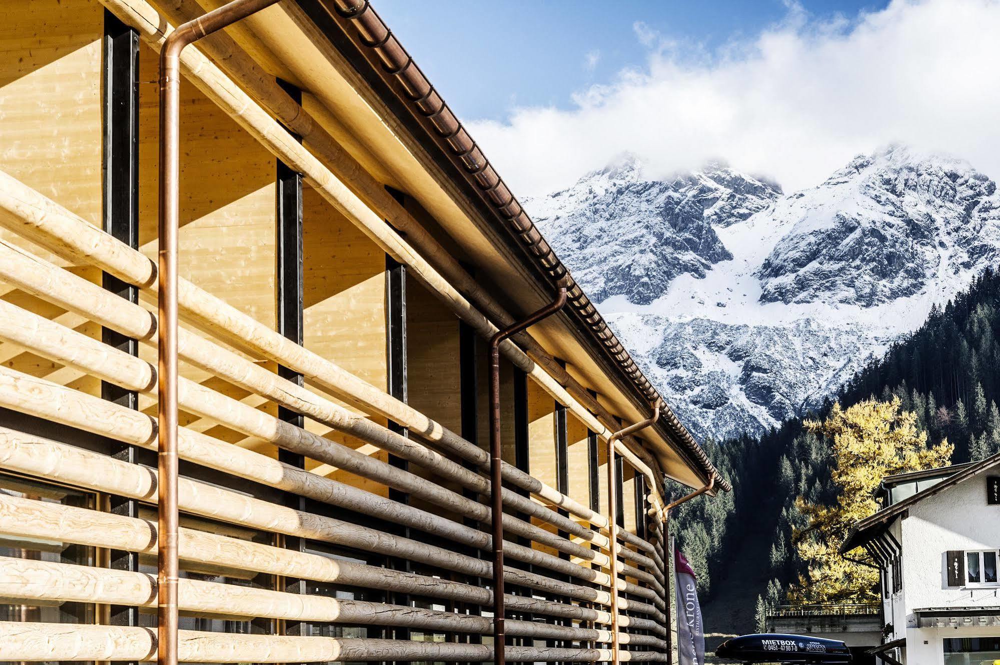 Alpen Select Apartments Kleinwalsertal Мителберг Екстериор снимка