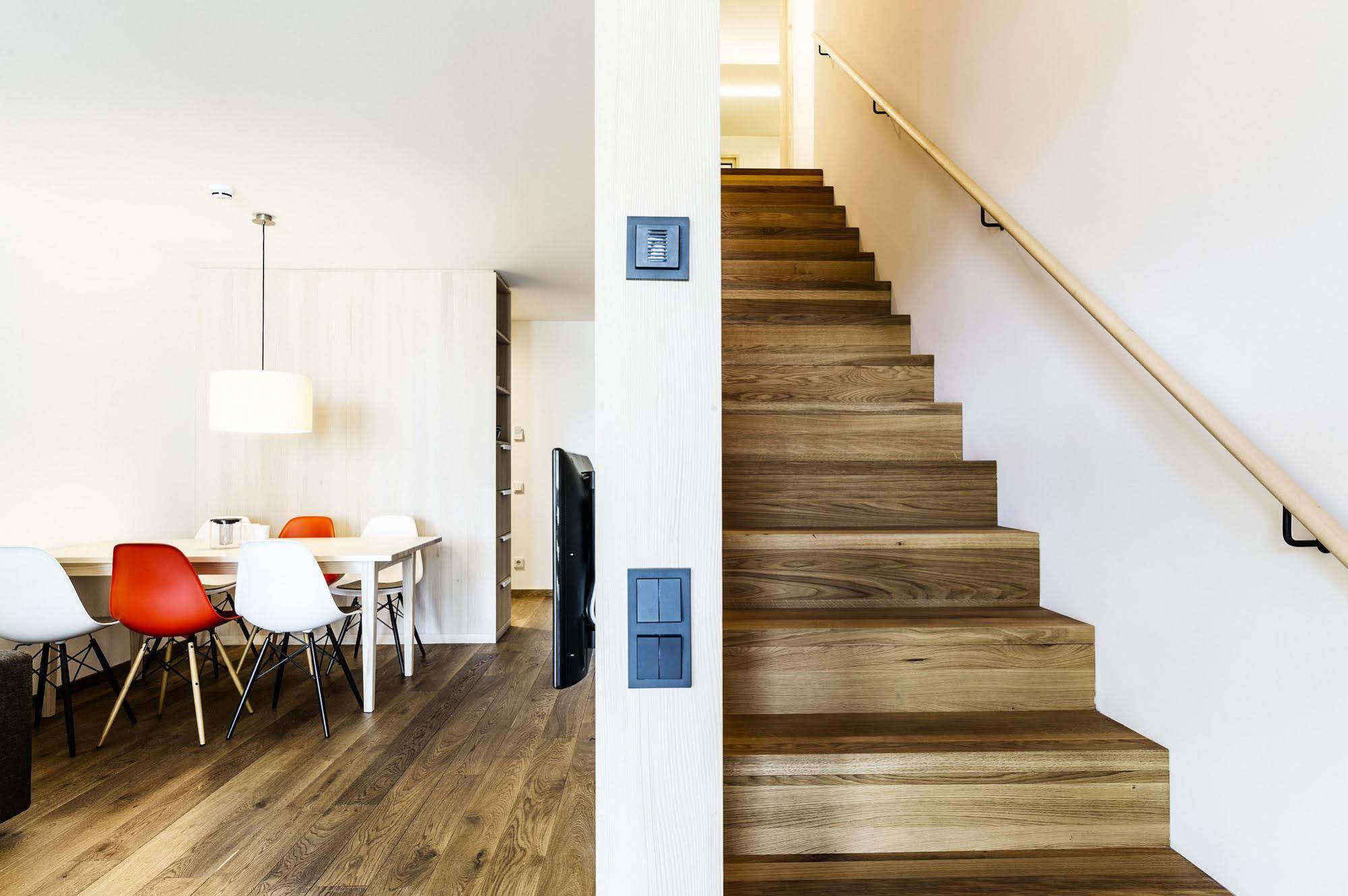 Alpen Select Apartments Kleinwalsertal Мителберг Екстериор снимка