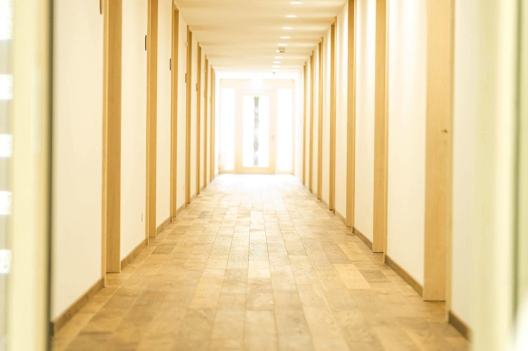 Alpen Select Apartments Kleinwalsertal Мителберг Екстериор снимка