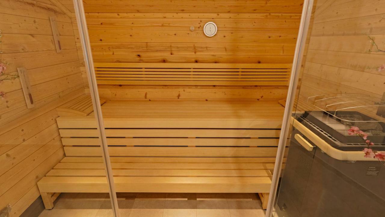 Alpen Select Apartments Kleinwalsertal Мителберг Екстериор снимка
