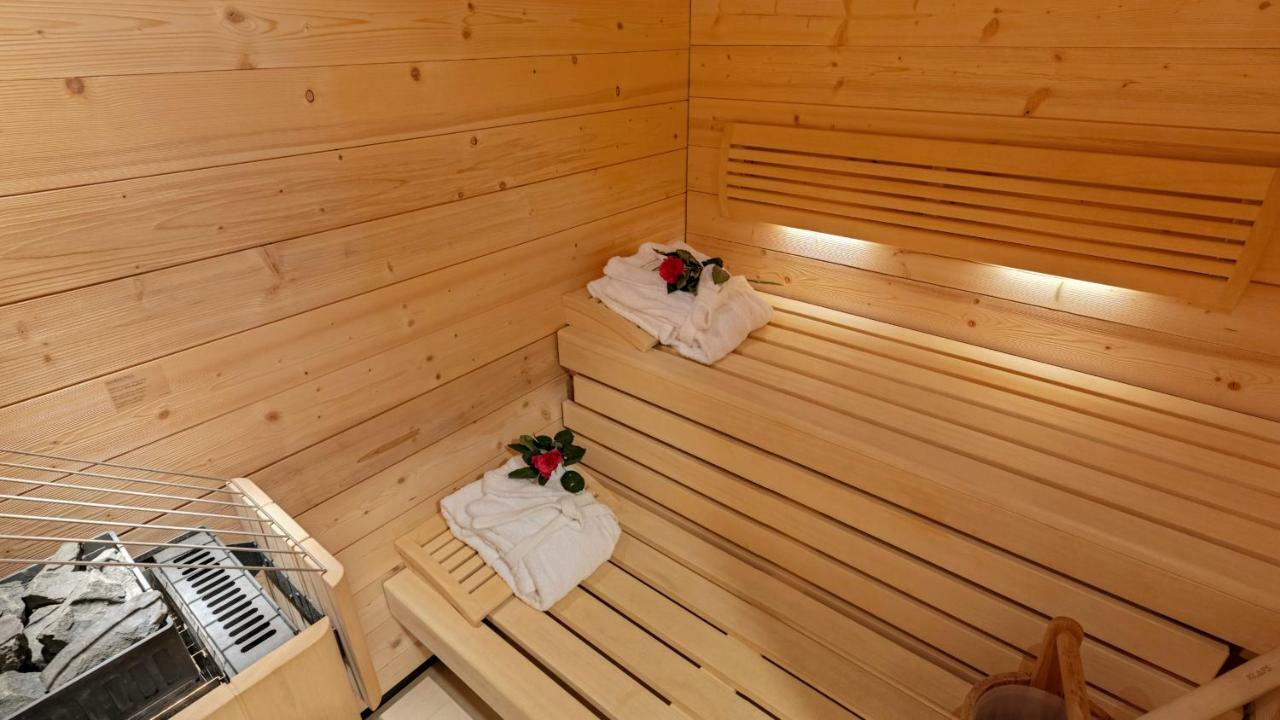 Alpen Select Apartments Kleinwalsertal Мителберг Екстериор снимка