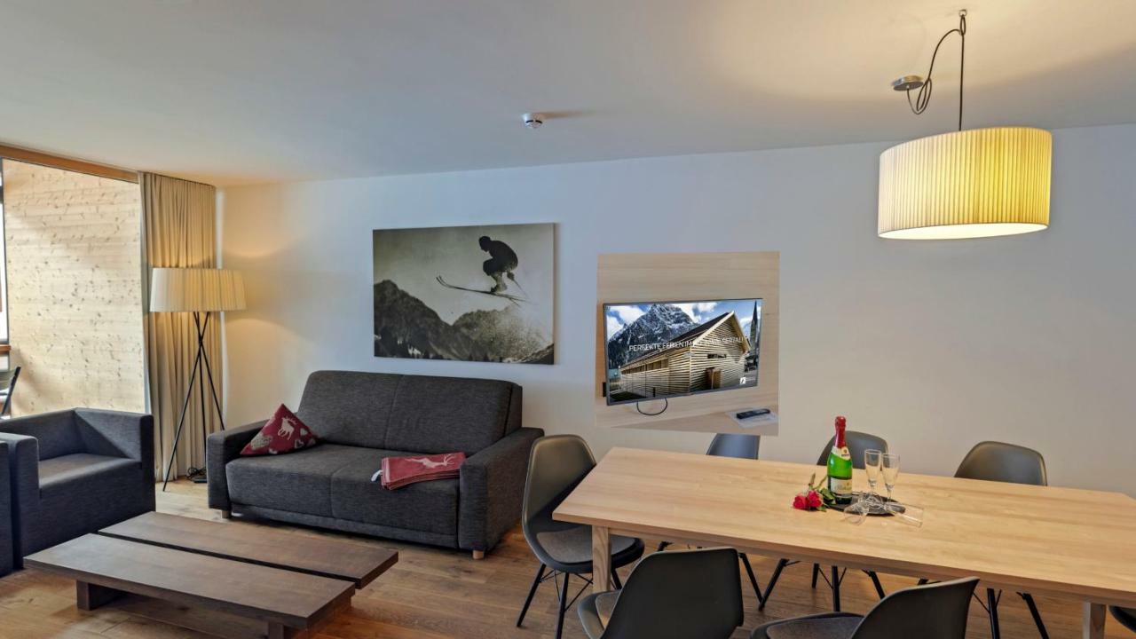Alpen Select Apartments Kleinwalsertal Мителберг Екстериор снимка